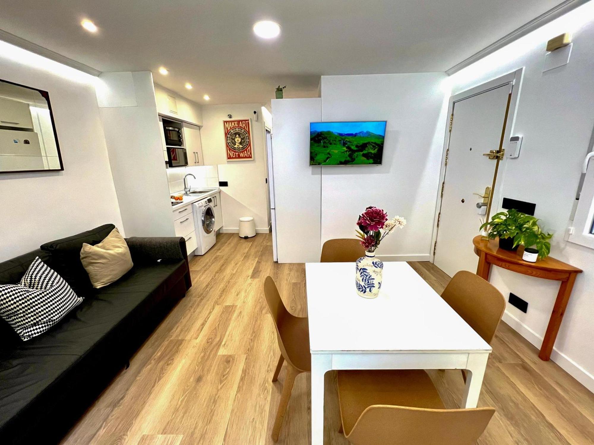 Apartment In The Heart Of Madrid-Piso En Malasana Exterior foto